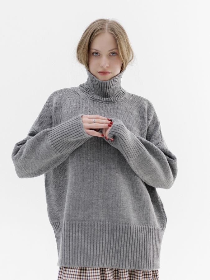 Свитер из мериноса серый