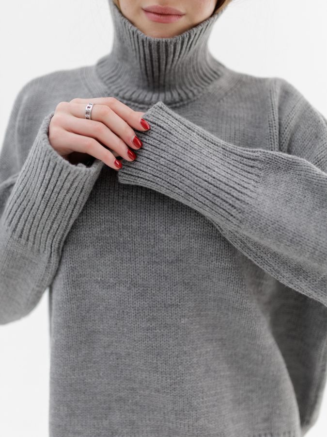 Свитер из мериноса серый