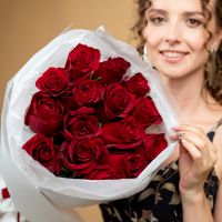 Красная роза 15 шт (60см, сорт Эксплорер)