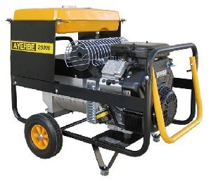 Бензиновый генератор 15 кВт AYERBE AY 20000 VE