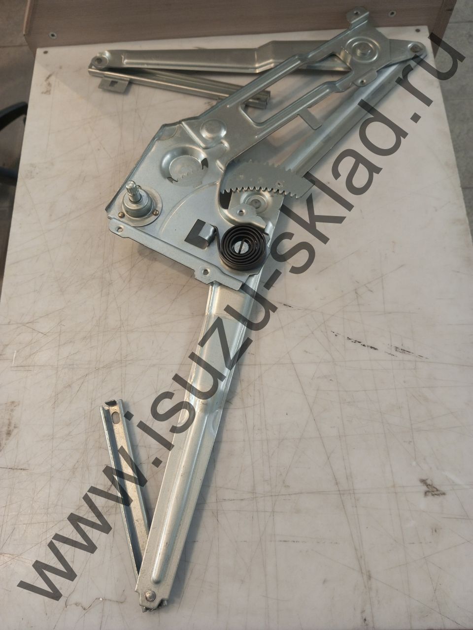 Механизм стеклоподъемника nqr71/nqr75 механический лев