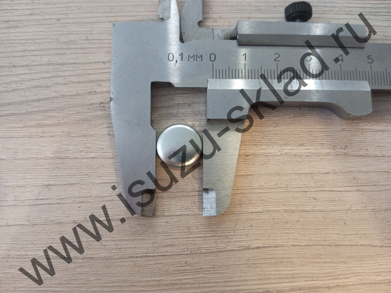 Заглушка двс (4jj1) nmr85/nlr85 14мм (Isuzu)