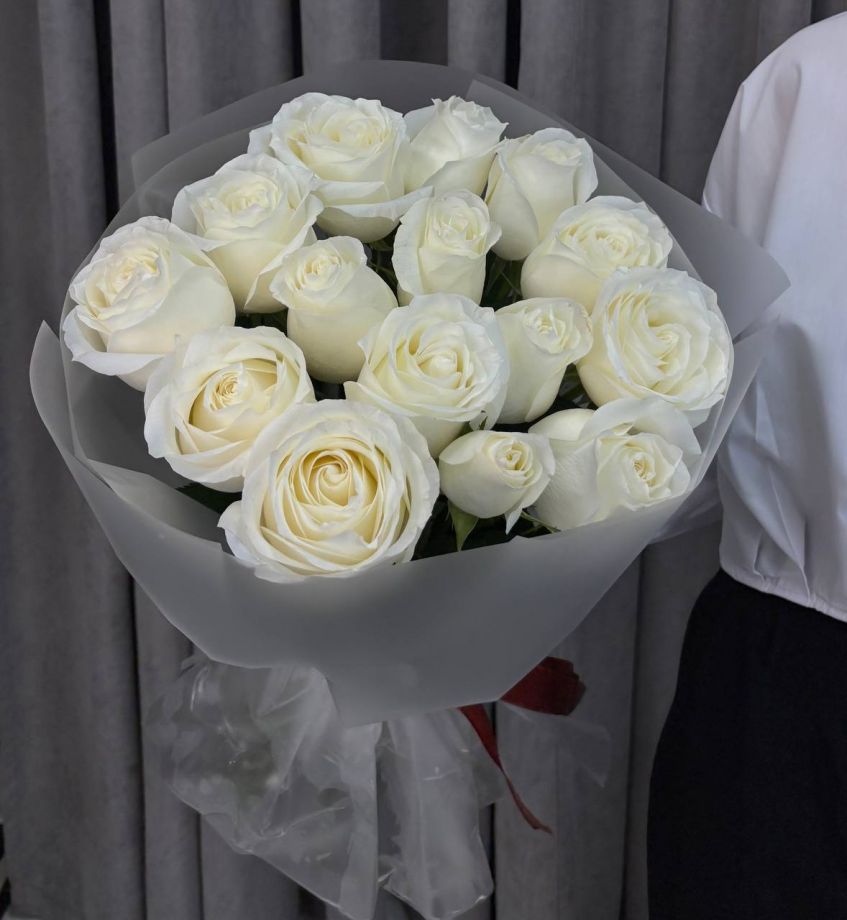 Букет из Роз 70 см "Покоряя сердце"