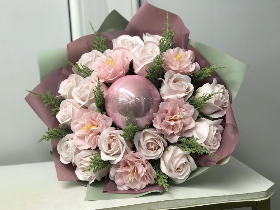 Букет из мыльных цветов "Розовое счастье"