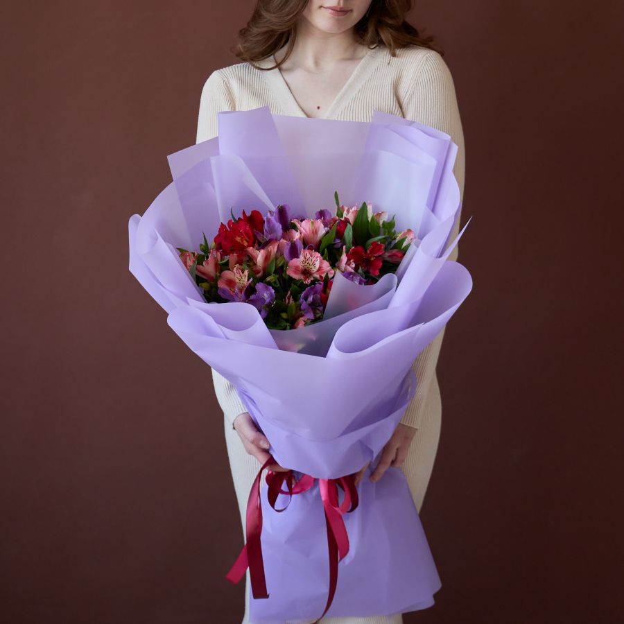 Букет-гигант из альстромерии