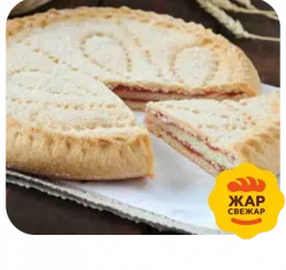 Пирог с клубникой и бананом