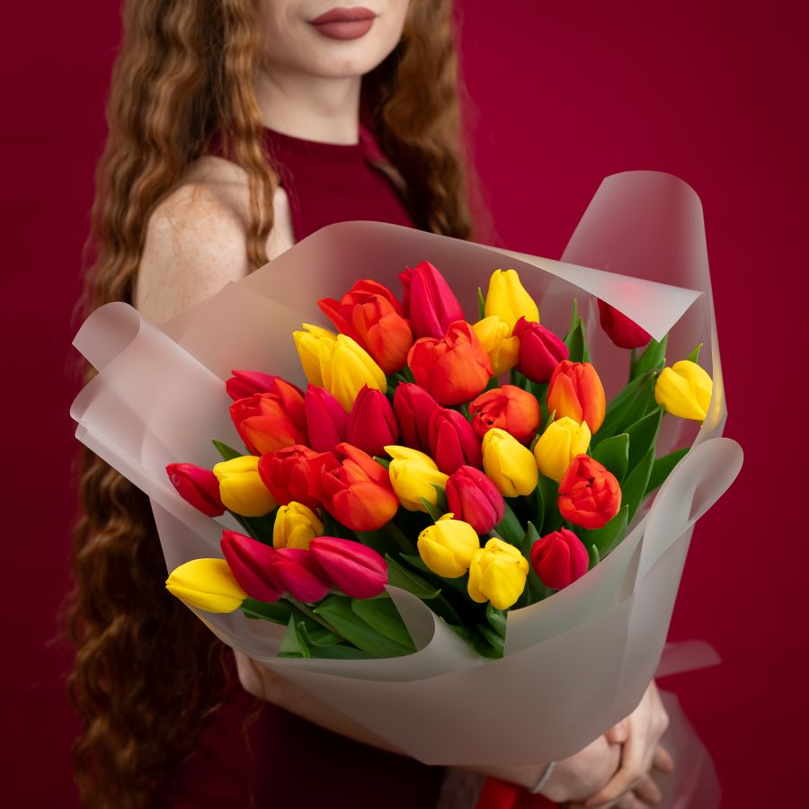 Сочный микс из тюльпанов 35 штук