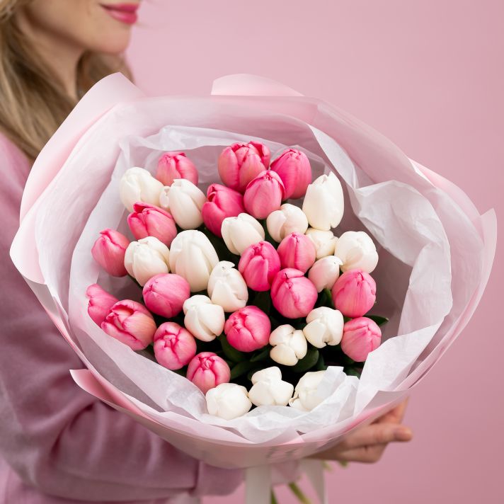 Тюльпаны розовые с белыми