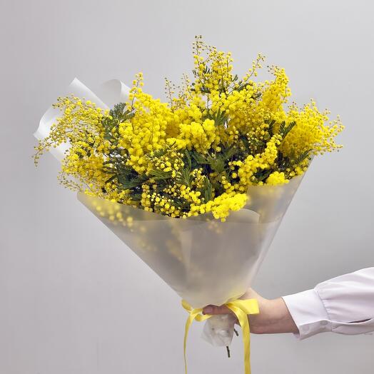 Весенний букет с мимозой