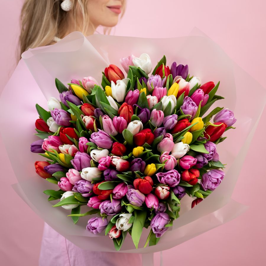 101 тюльпан в упаковке (цвет микс)