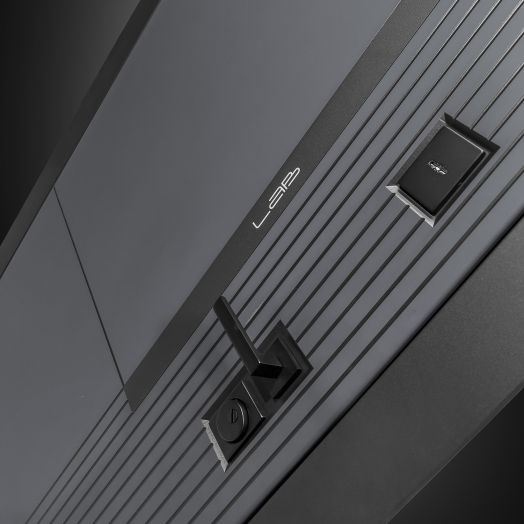 Входная дверь Лабиринт Лаб 2 Про - 31 Черный кварц