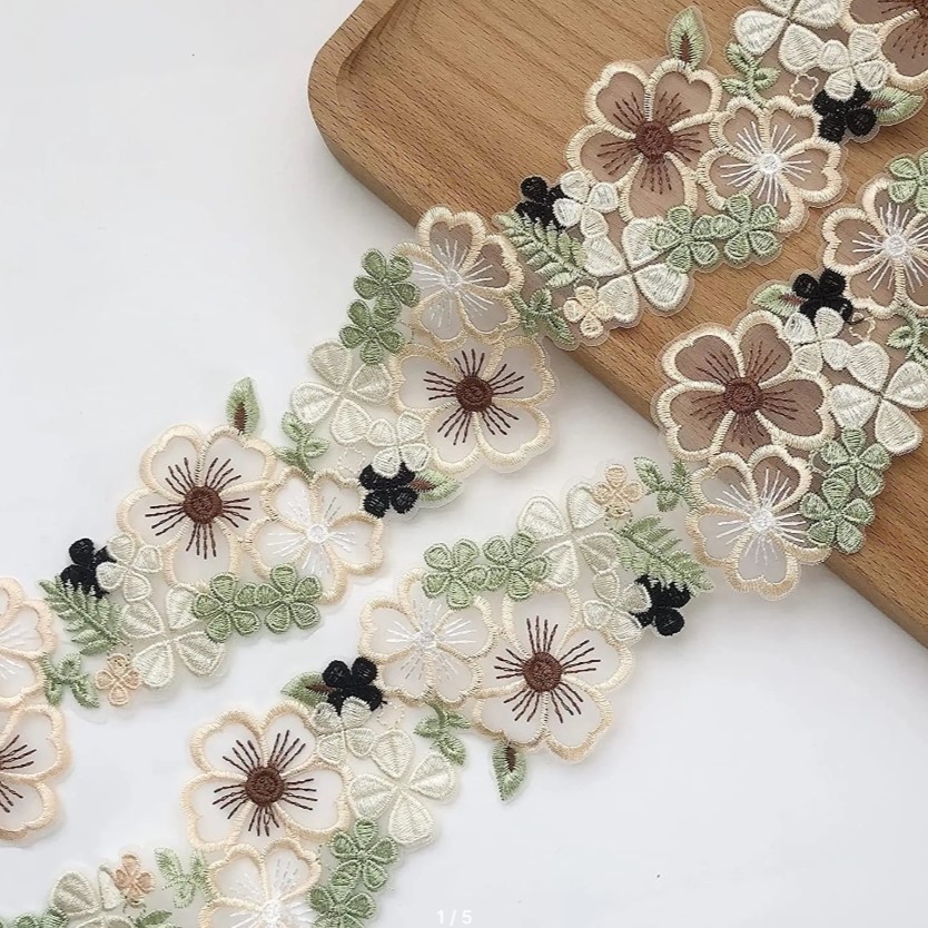 Тесьма капроновая Вышивка на органзе  65 мм 90 см Разные дизайны (LF-65)