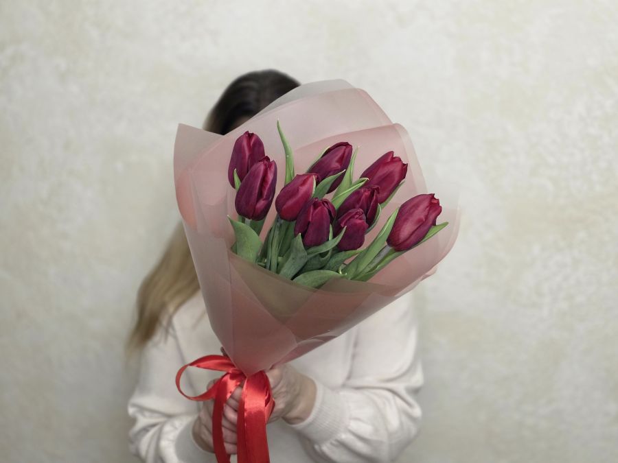 Букет из красных тюльпанов премиум