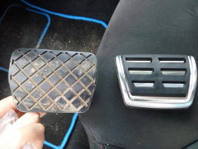 Замена Накладки На Педаль Тормоза на Автомобиле Варшавское шоссе 170Бс7