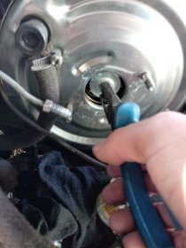 Проверка Штока Педали Тормоза На Наличие Люфтов на Автомобиле Варшавское шоссе 170Бс7