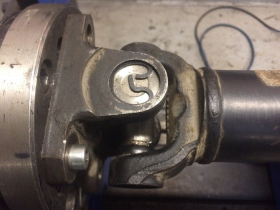 Устранение Люфта В Крестовине Нижнего Рулевого Кардана на Автомобиле Варшавское шоссе 170Бс7