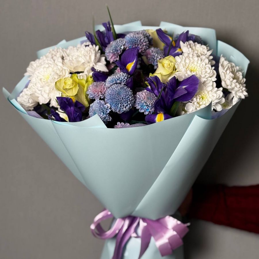 Яркий синий букет