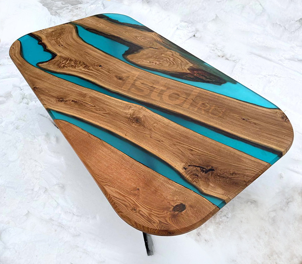 Cтол из слэбов дерева и эпоксидной смолы