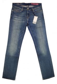 Tommy Hilfiger (CША)
