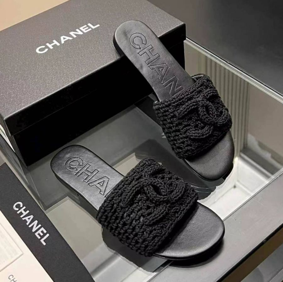 Шлепанцы CHANEL Premium