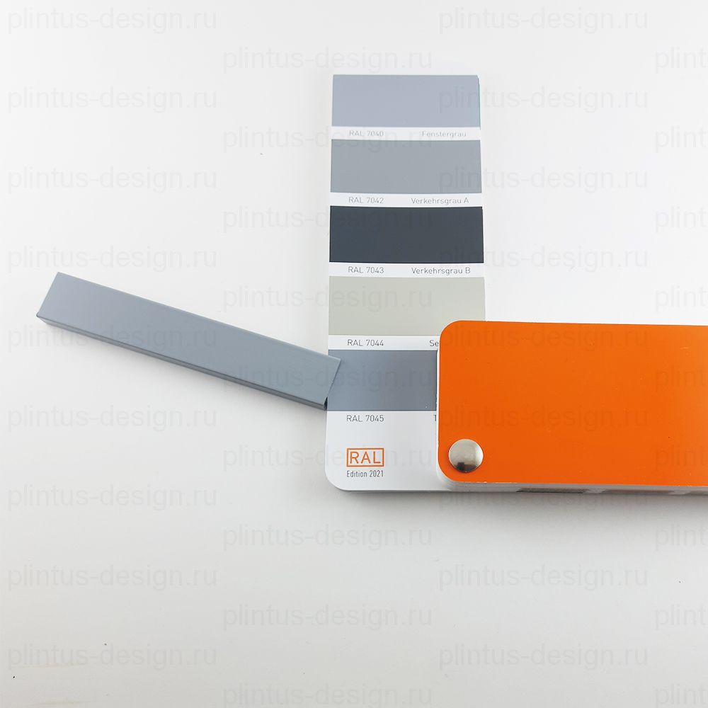L-образный щелевой плинтус ФЕСО серый телегрей 1 RAL7045