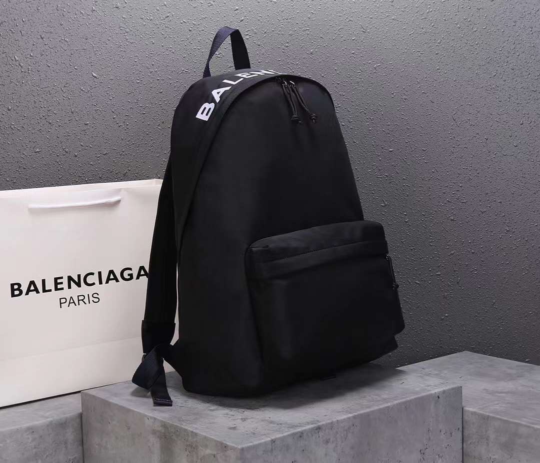 Рюкзак Balenciaga 49x36x13 cm