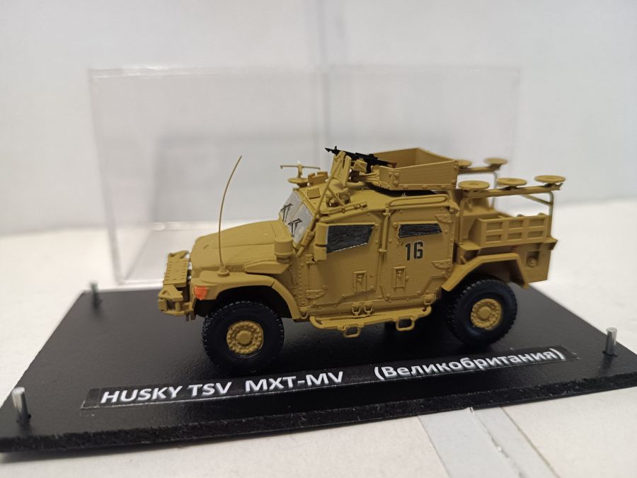 Британский броневик Husky TSV MXT-MV  (1/72)