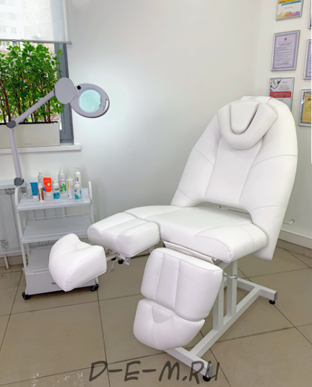Механическое педикюрно-косметологическое кресло АтисМед "ГРАНД"