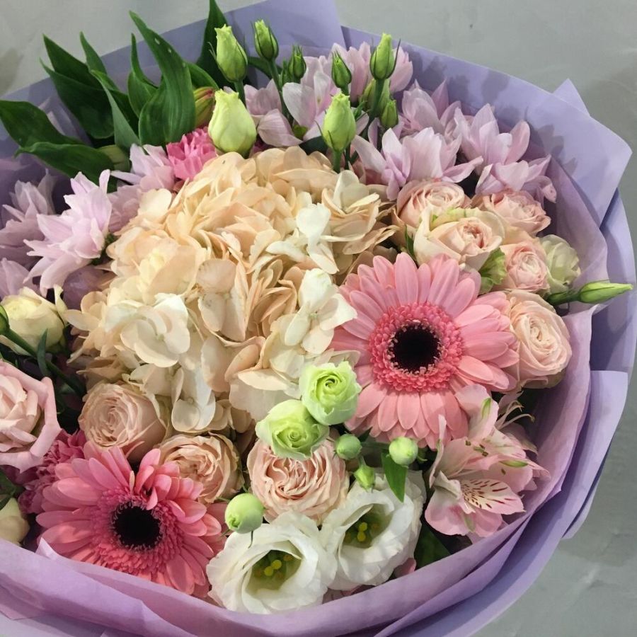 Букет розовый с герберой