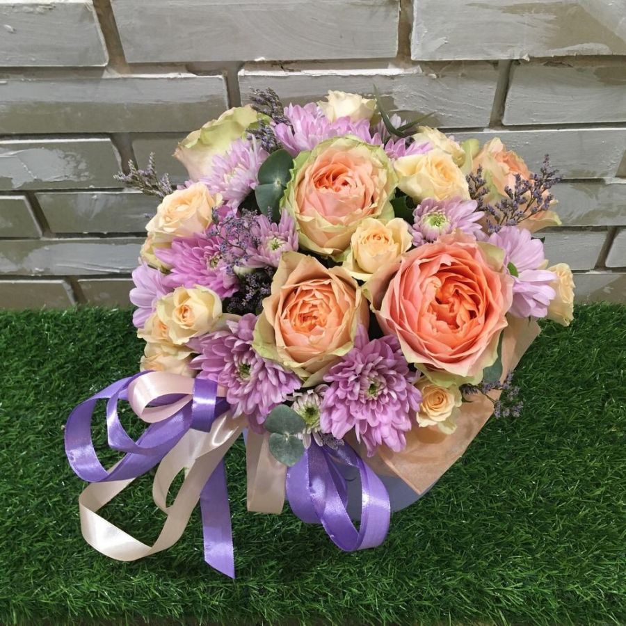 Коробка с розами гравити