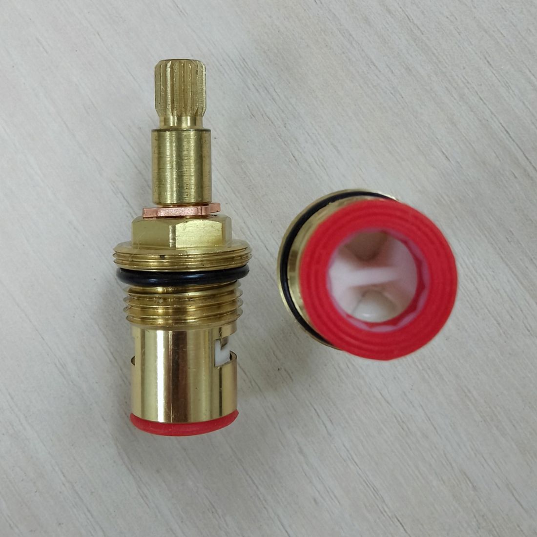 Кран-букса 8096R