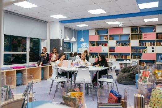 Стул ученический растущий штабелируемый СТ-01Р (Серый, чёрная кромка)