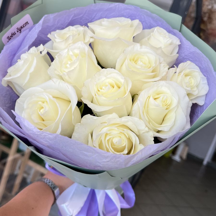 Букет белых роз