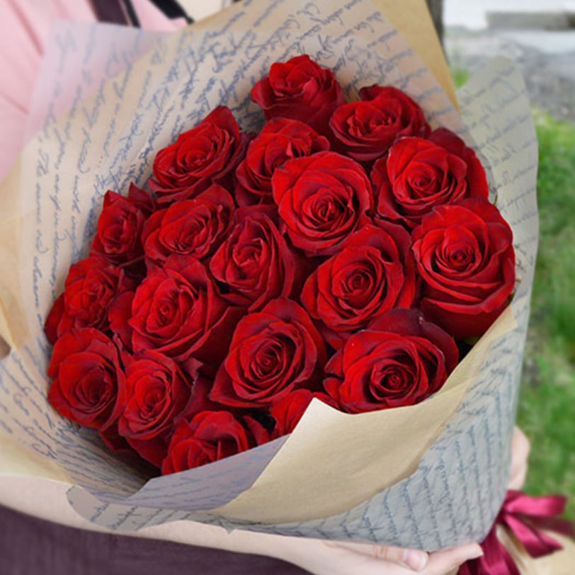 Букет из 21 красной розы