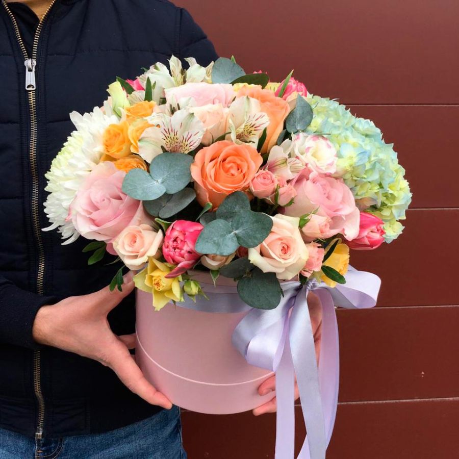 Букет в коробке осенних оттенков