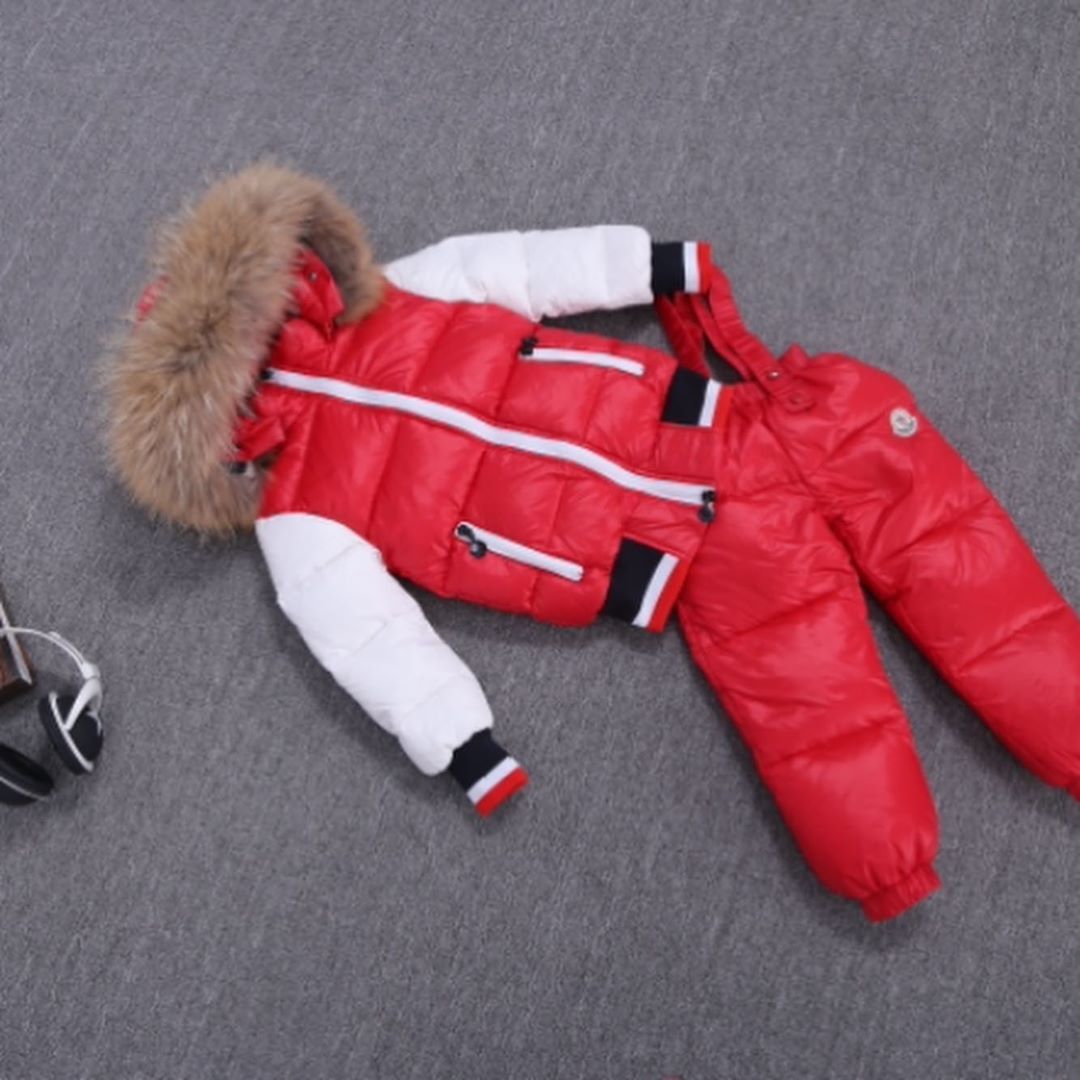 MONCLER ДЕТСКИЙ КОСТЮМ 074