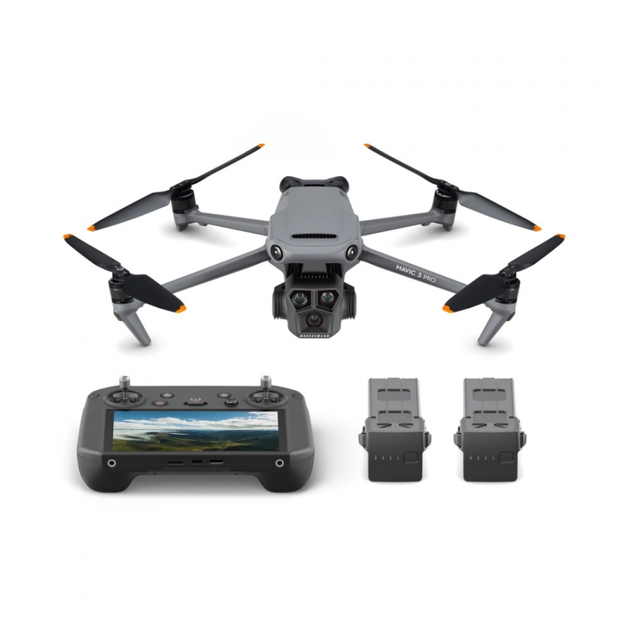 Квадрокоптер DJI Mavic 3 Pro Fly More Combo (DJI RC PRO)