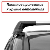 Багажник на крышу Chery Arrizo 8, Lux City (без выступов), с замком, серебристые крыловидные дуги