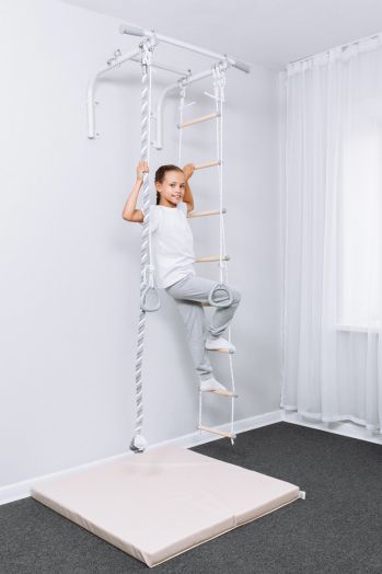 T1 Турник настенный с навесным оборудованием