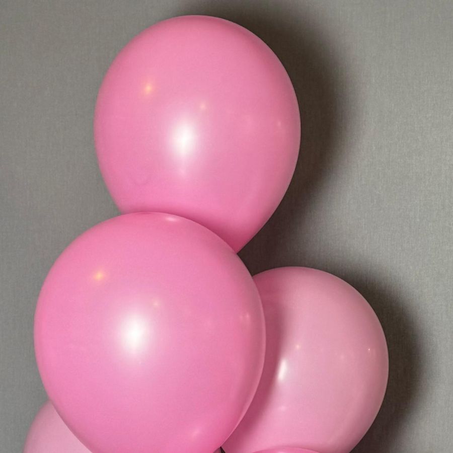 Набор розовых шариков