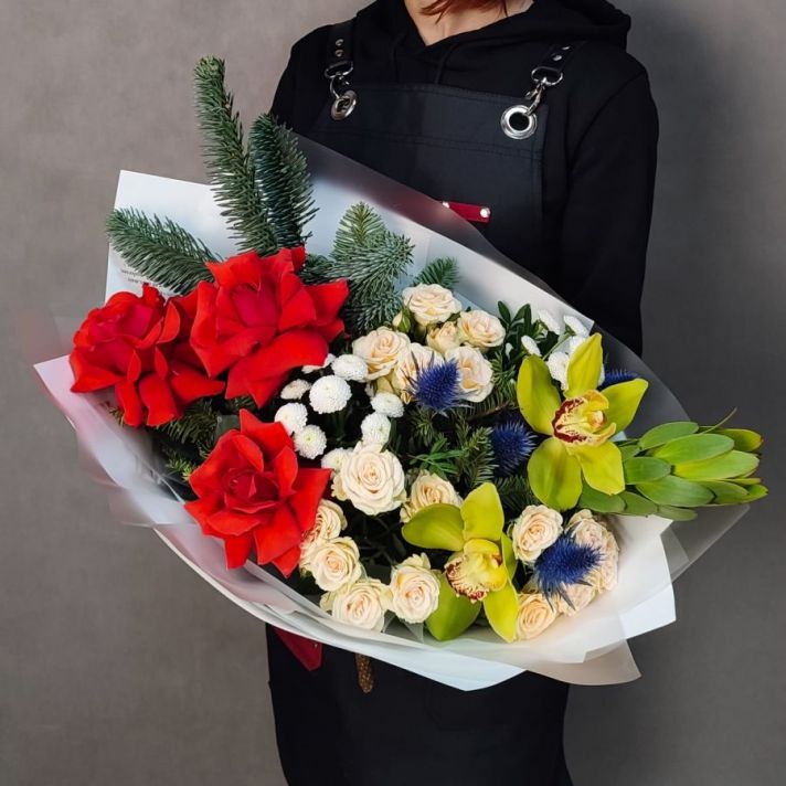 Букет с французскими розами "Цветущий"