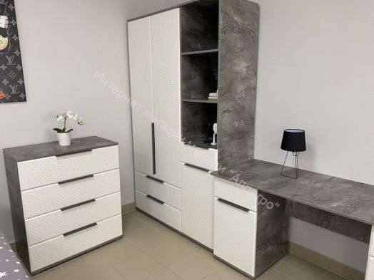 Комод с 4 ящиками "Лео 2" Софт Айс (белый)/Айрон Рок