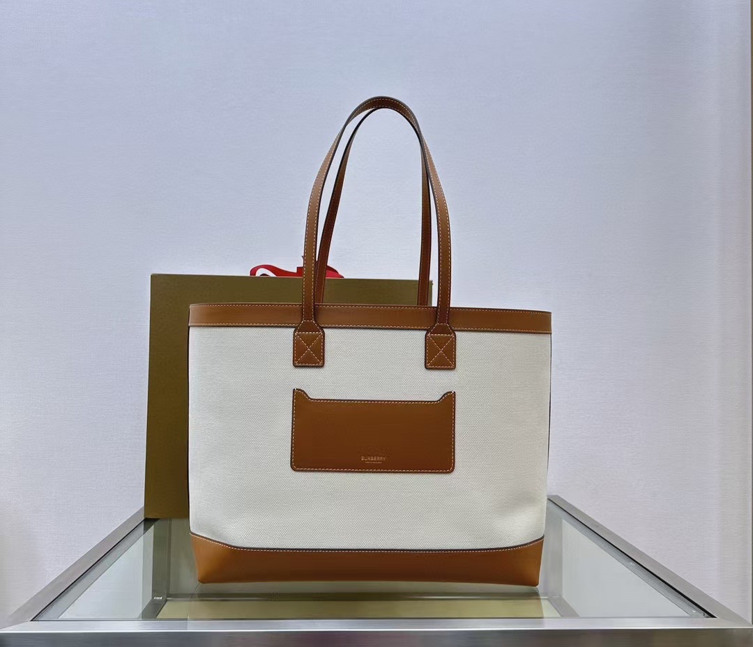BURBERRY TOTE LONDON
